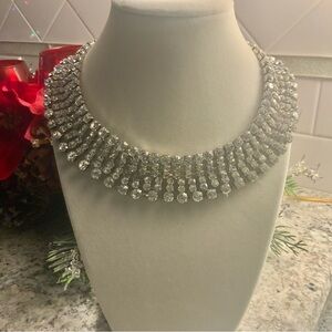 BRAND NEW. SHINEY CLEAR STONE NECKLACE. GREAT HOLIDAY GLITTER. MAKE AN OFFER.